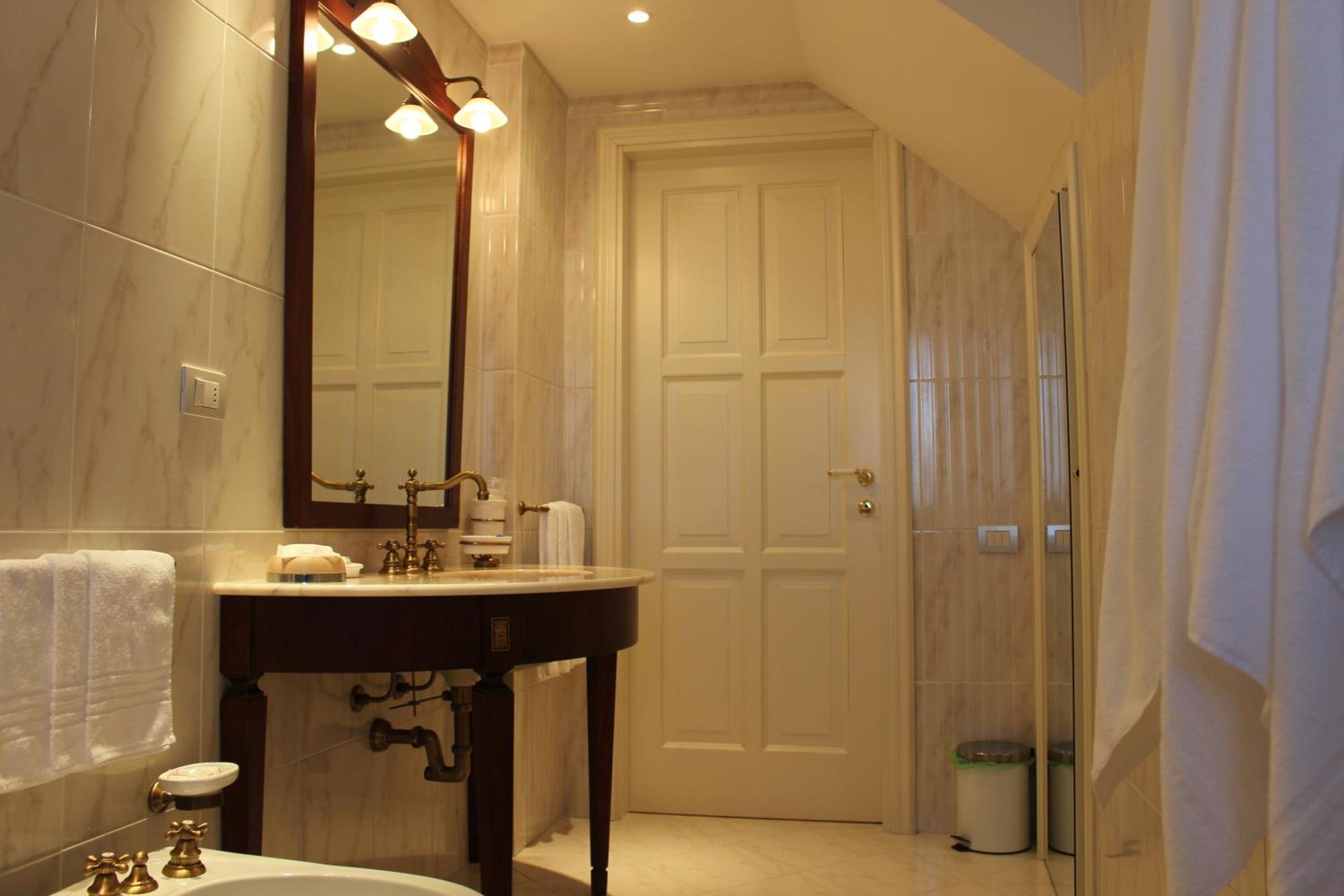 L'Attico Del Centro Bed and Breakfast Matera Buitenkant foto